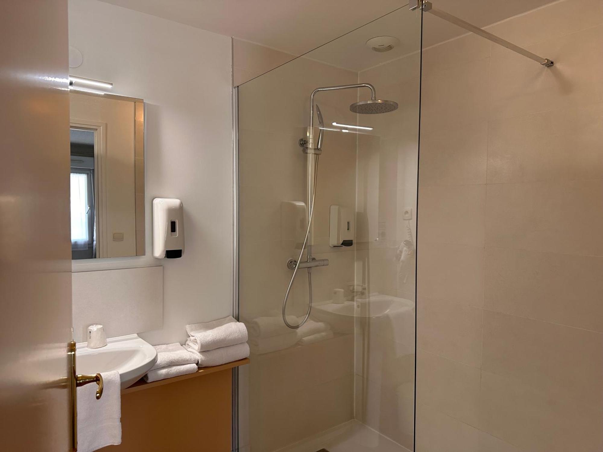 Hotel - Domaine De La Blanchardiere - Le Mans Changé Eksteriør bilde